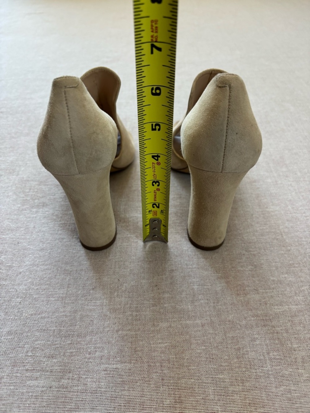 Karl Lagerfeld Paris cream suede d’Orsay cutout peep toe pumps 6.5 - Picture 9 of 10